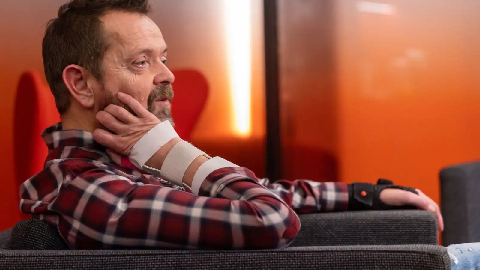 Guð­mundur Felix frum­sýnir nýja nefið - Vísir