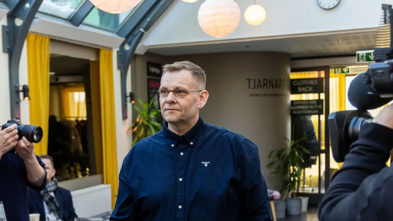 Guð­mundur Ingi svarar fyrir um­deilt mynd­band - Vísir