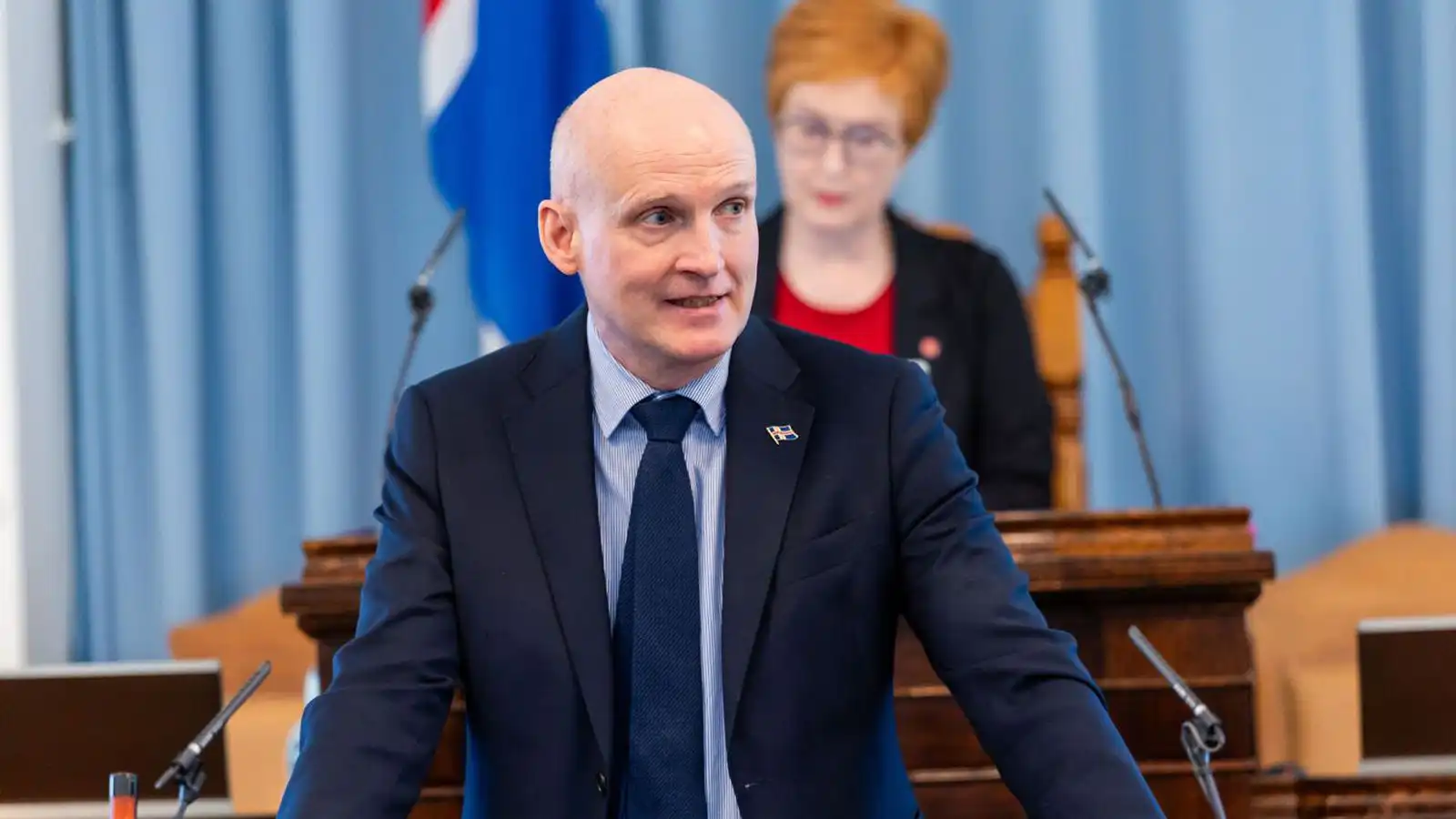 Hafi þegar tryggt fjár­mögnun varamótoranna - Vísir