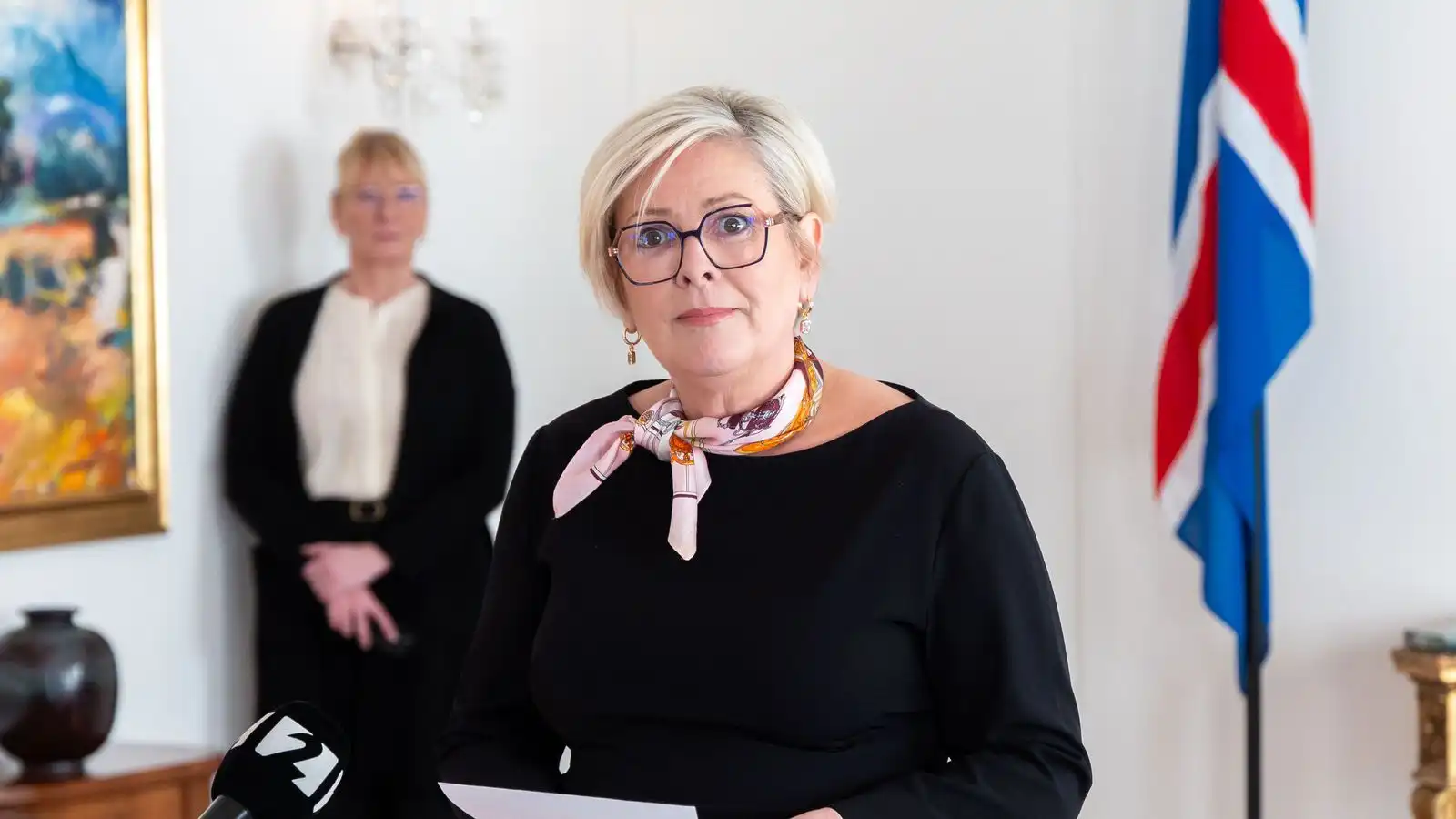 Halla verður við­stödd út­för Haraldar - Vísir