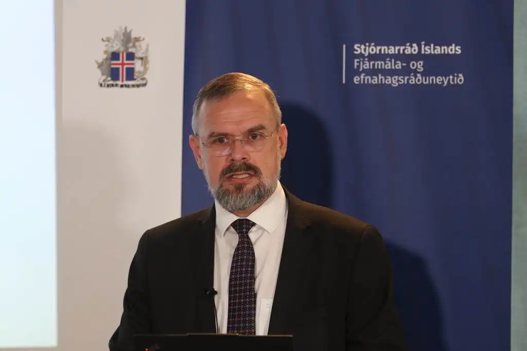 Hallalaust fjárlagafrumvarp: Fær að selja lögreglustöðina á Hverfisgötu, Tollhúsið, húsnæði á Hólum og Vínbúðina í Austurstræti