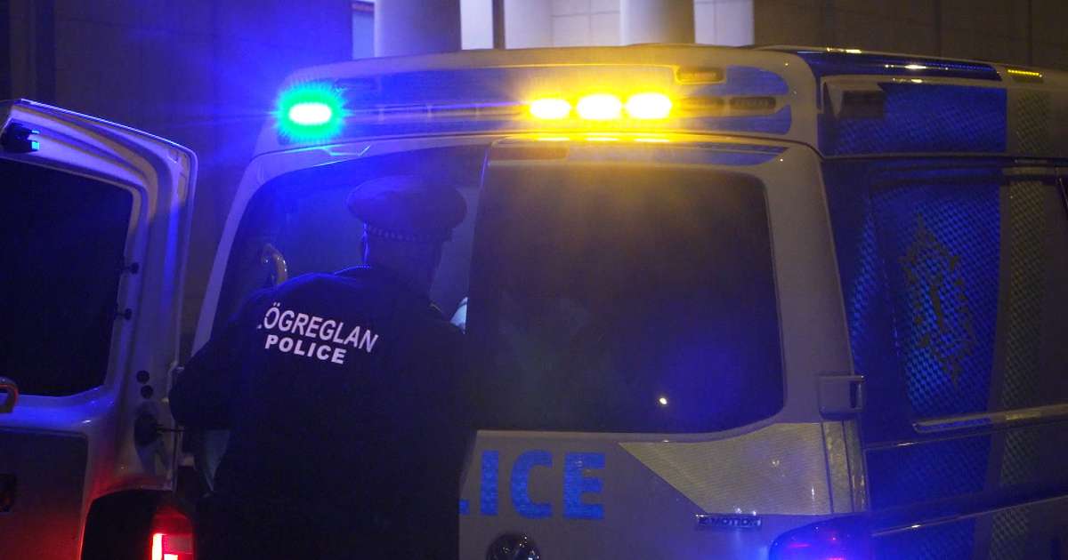 Handtekinn með læknadóp og vopn á bar í austurborginni