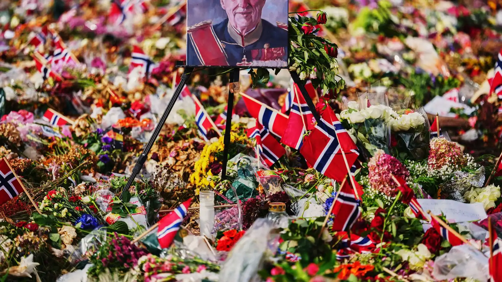 Haraldur Noregs­konungur borinn til grafar í dag - Vísir
