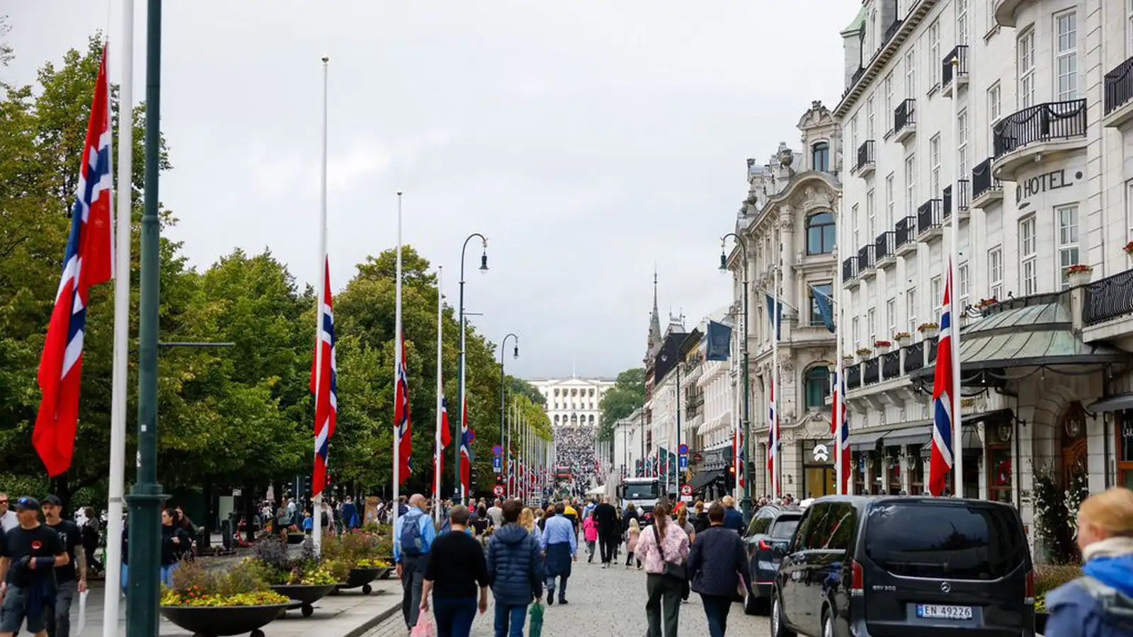 Haraldur Noregs­konungur jarð­sunginn 9. septem­ber - Vísir