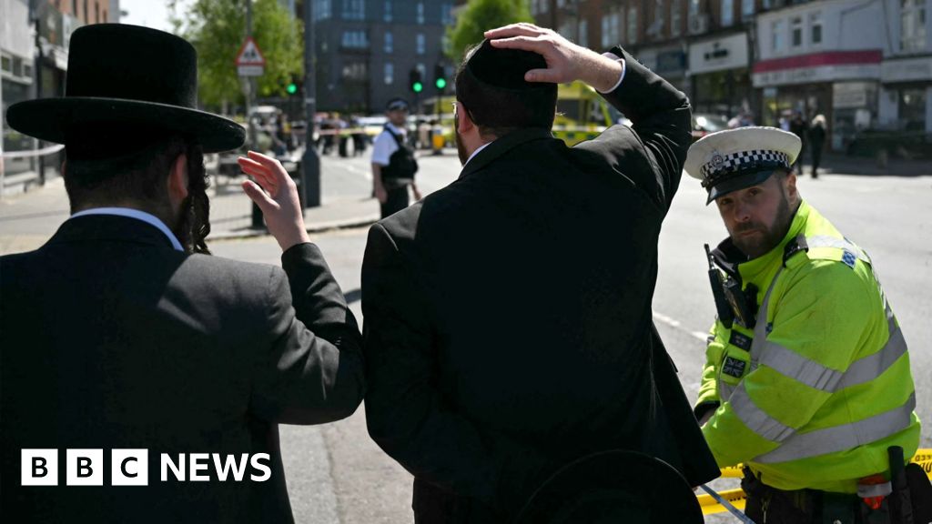Hate crime prosecutions to be fast-tracked after antisemitic attacks