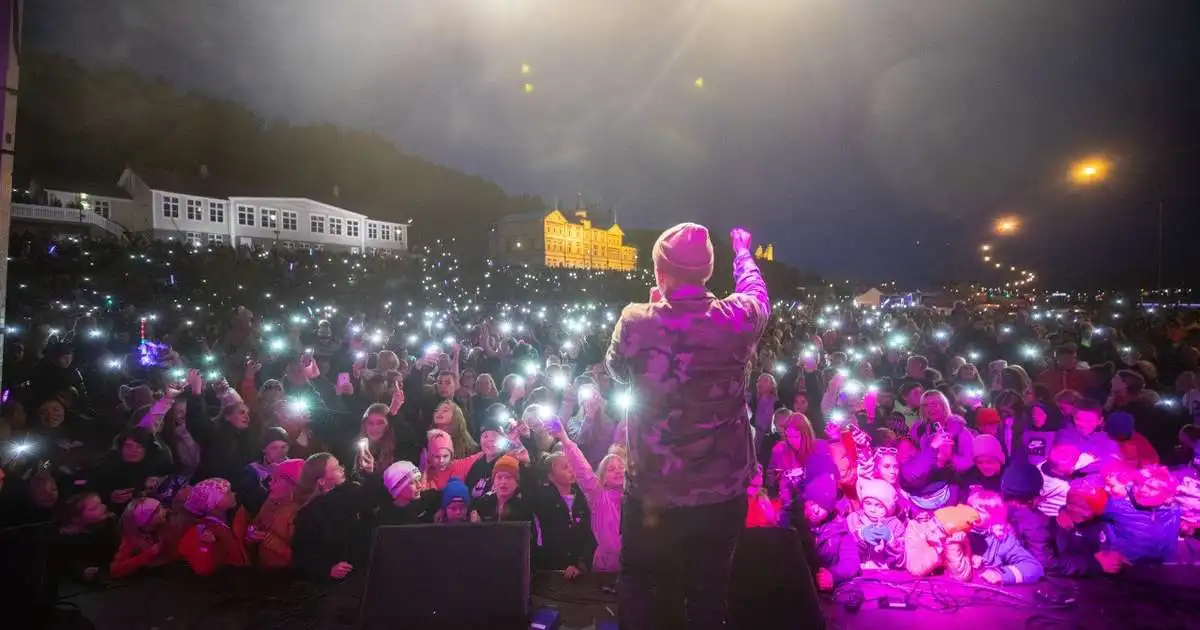 Hátíðir í öllum landshlutum og sólskin í kortunum