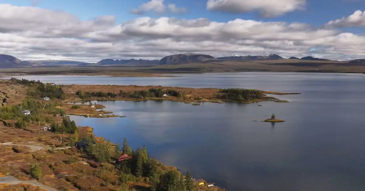 Haustlitadýrð við Þingvallavatn