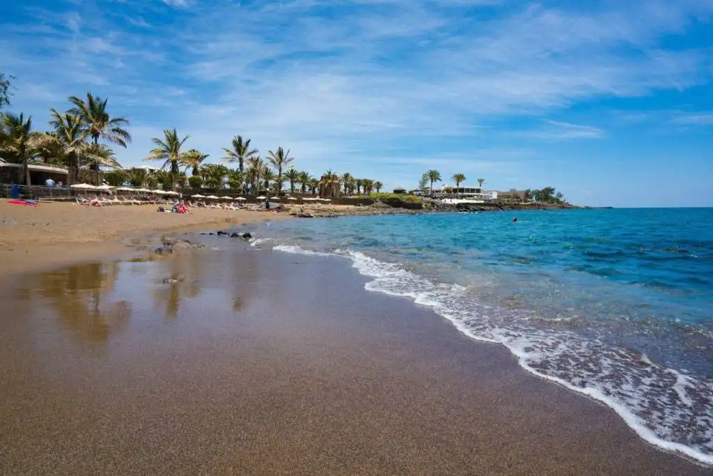 Heat finally eases across the Canary Islands – but two islands remain on pre-alert