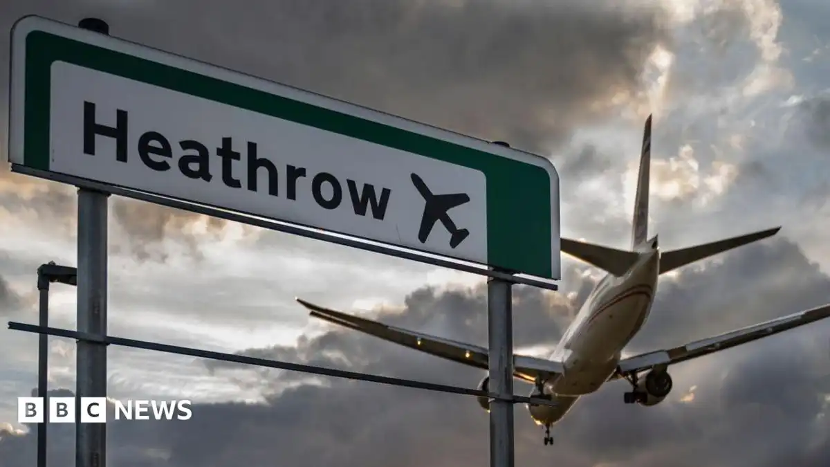Heathrow Airport's third runway may be delayed to 2039