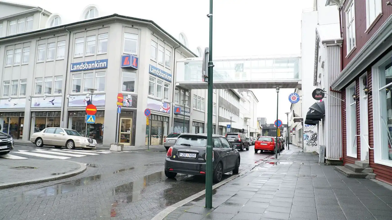 Hefði átt að vita að stungan gæti leitt til dauða - Vísir