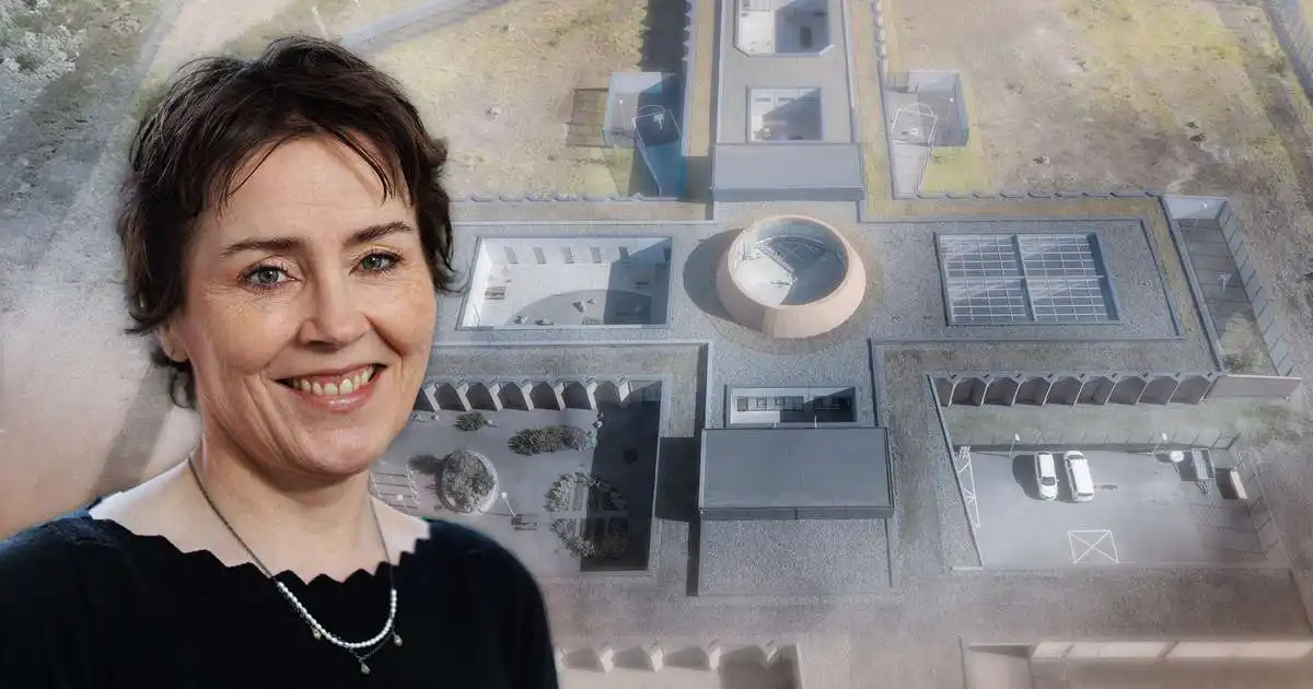 Hefja brottvísanir fanga fyrir mánaðamót