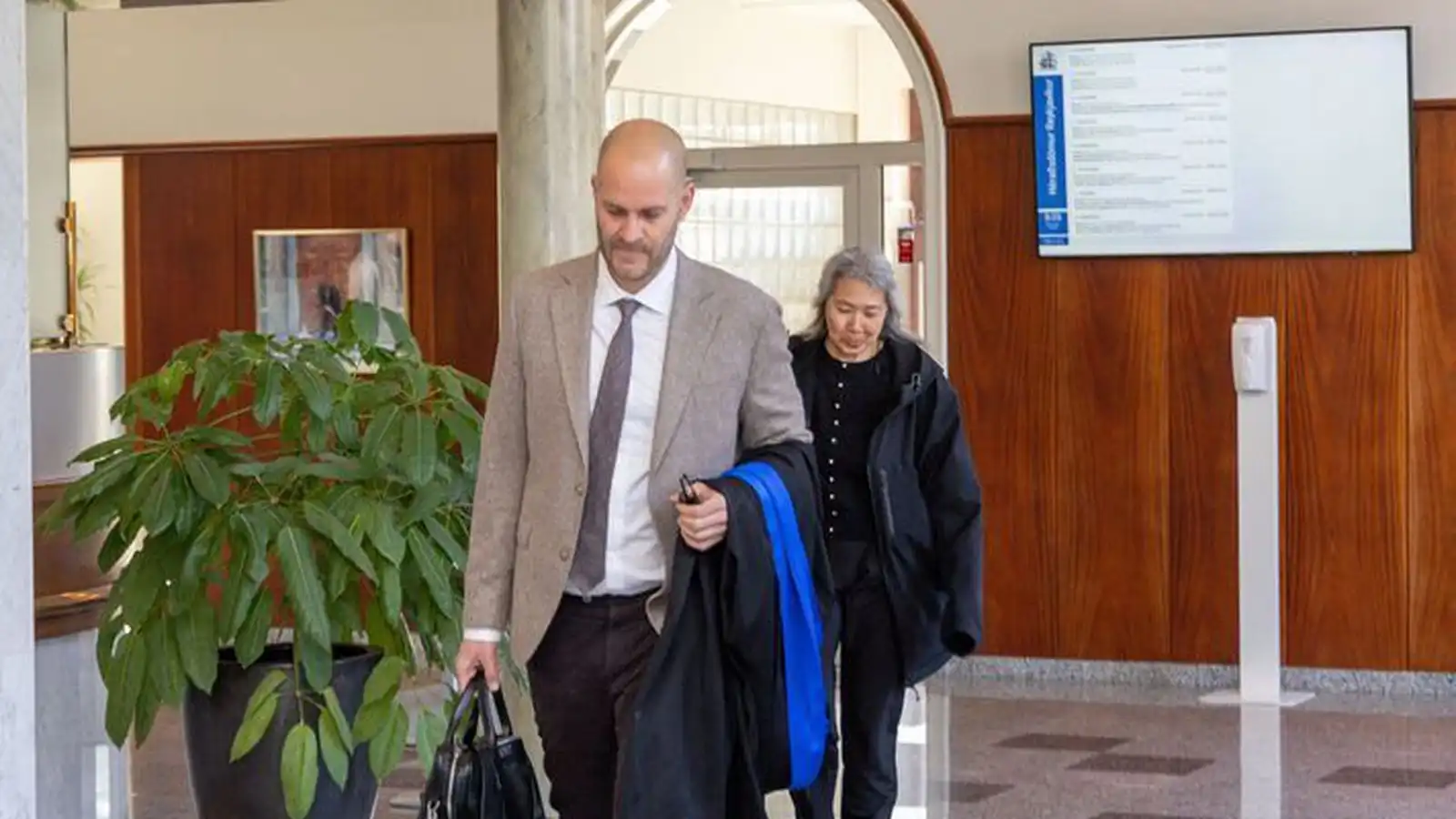 „Henni leið illa með það að vera ein eftir“ - Vísir
