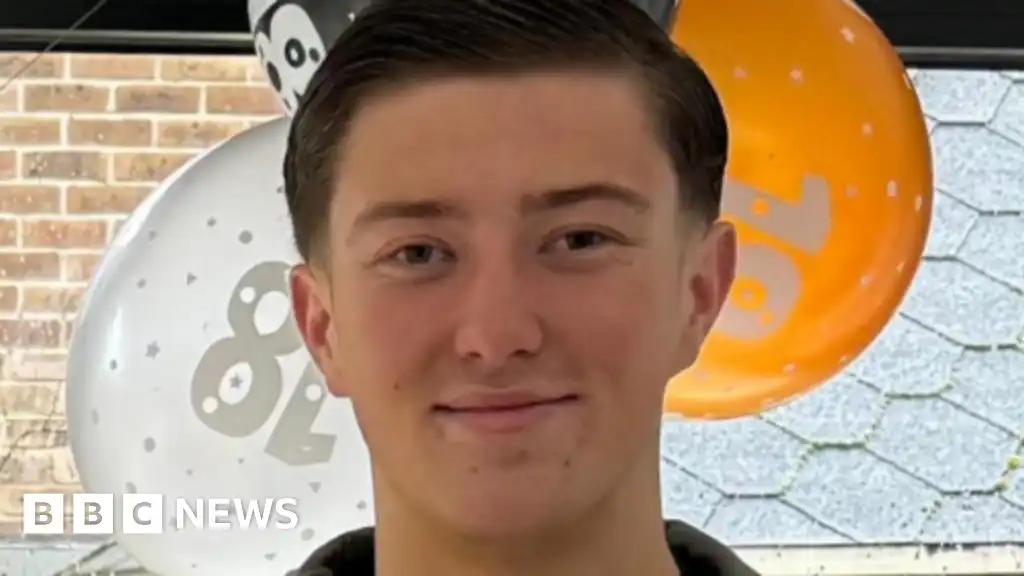Henry Nowak: Police watchdog probes murder victim's handcuffing