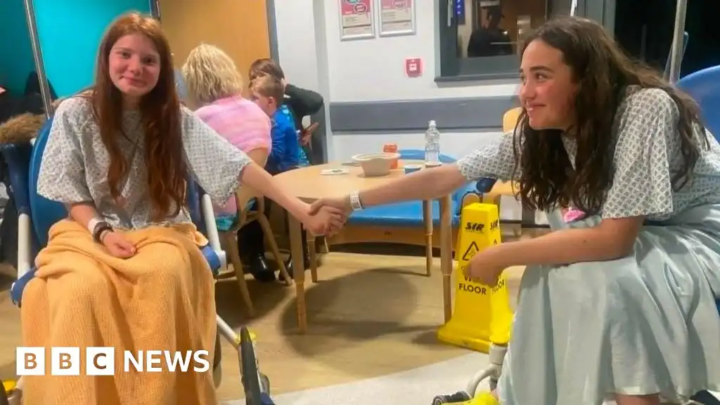 'Hero' Abergele girl rescues friend from drowning at beach