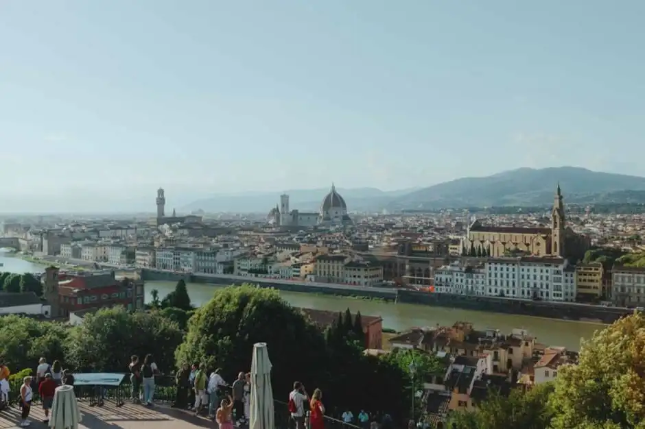 Historic Connections: Journeying through Renaissance Grandeur and British Heritage