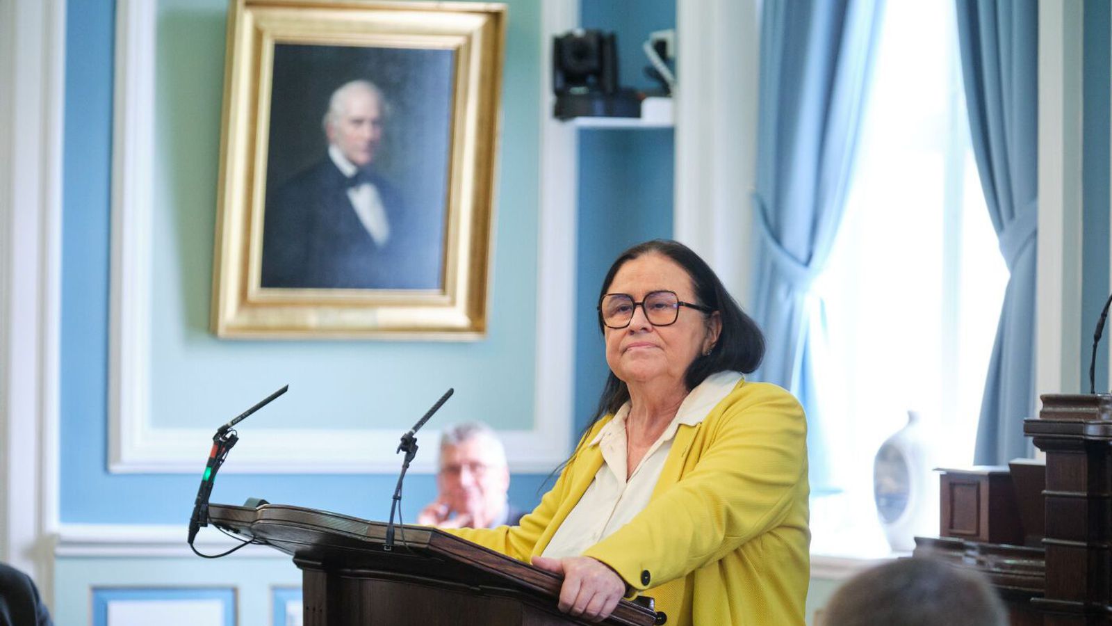 Hlegið á þingi: „Ég er ekki hundrað ára“ - Vísir