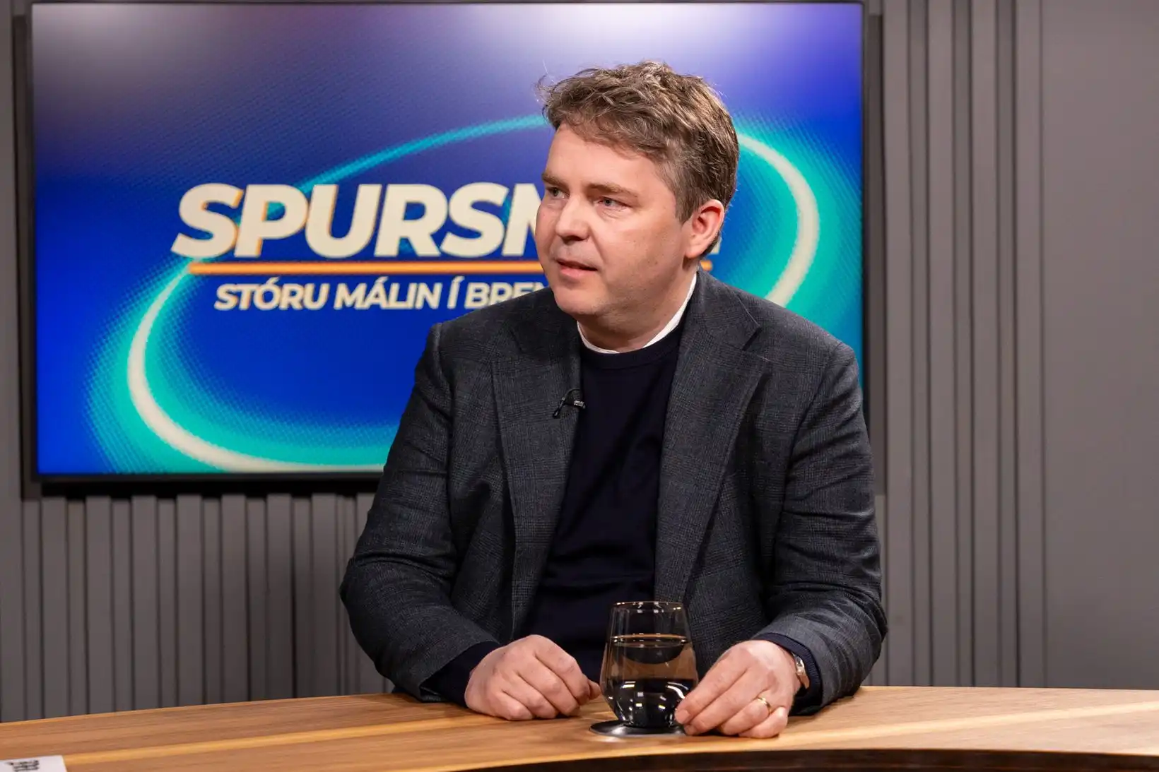 Hluthafar greiði launin - MBL.IS