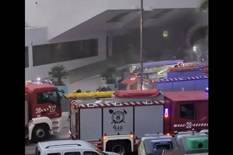 Hotel in Costa Adeje evacuated after fire breaks out