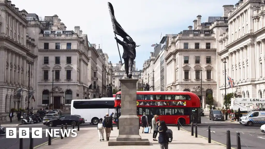 How Banksy installed a statue in central London