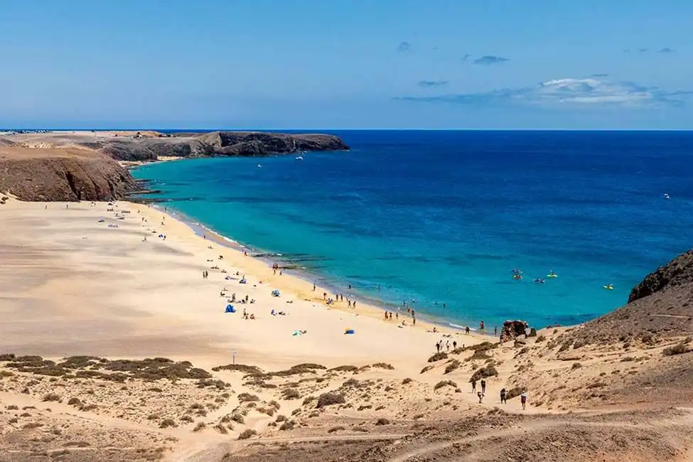 How Digital Nomads are changing the Real Estate Market and Local Culture of the Canary Islands in 2026