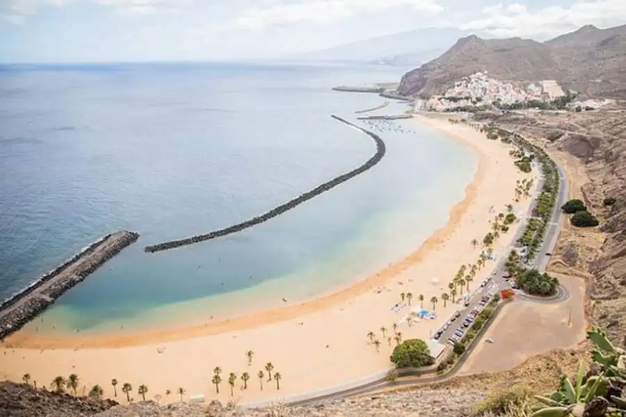 How digital tools are changing the way tourists explore the Canary Islands