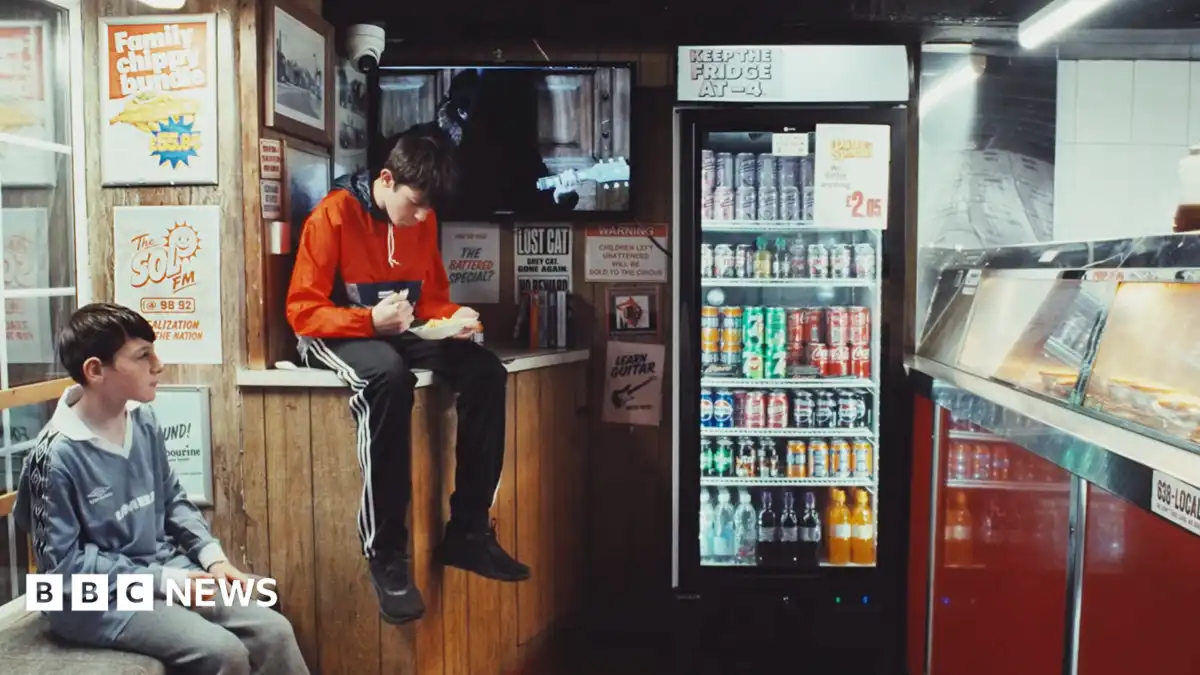 How Oasis fans cracked the Celtic Park gigs code in chip shop video