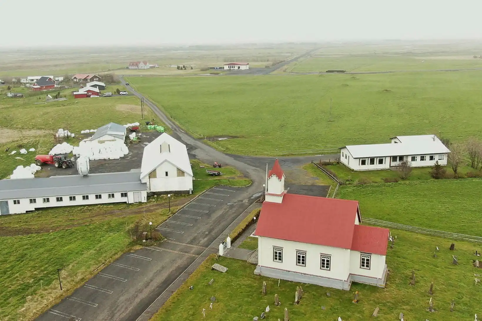 Hringveginum lokað á morgun - MBL.IS