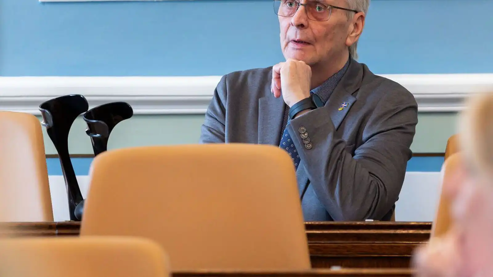 Hver á­kvað að Guð­mundur Ingi ætti að hætta? - Vísir