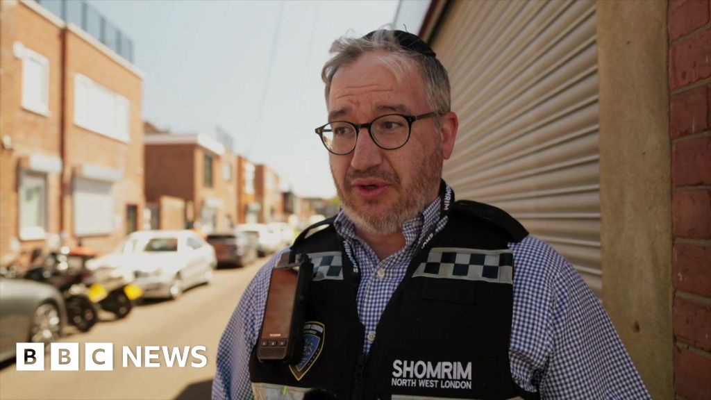 'I held down Golders Green suspect,' says volunteer who grabbed his leg