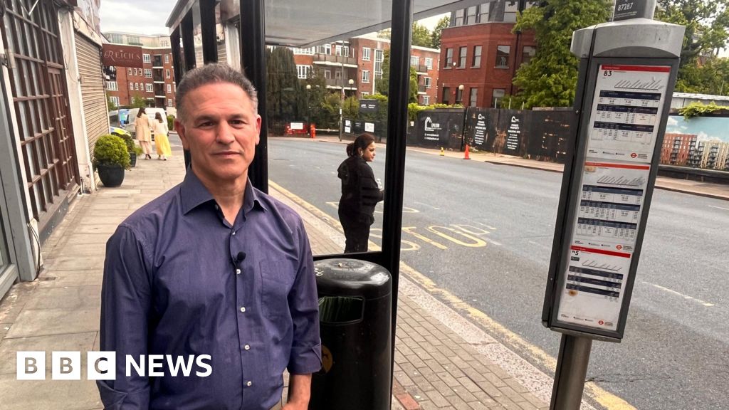 'I was trying to a save life,' man who intervened in Golders Green attack tells BBC