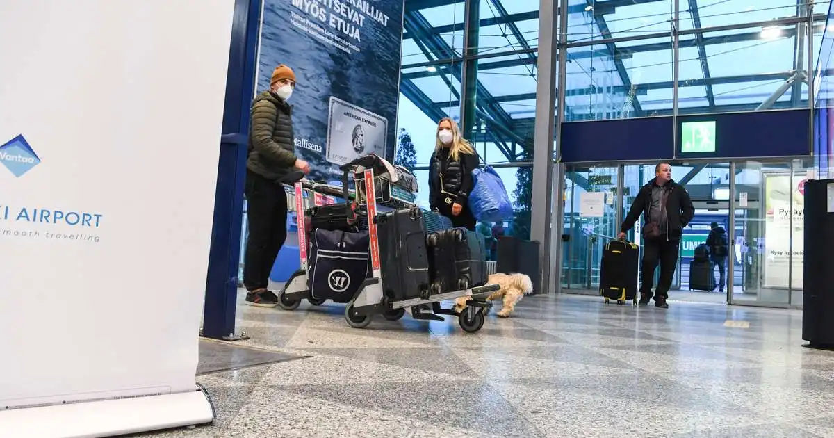 Íbúar Helsinki hvattir til að halda sig innandyra vegna flygildis