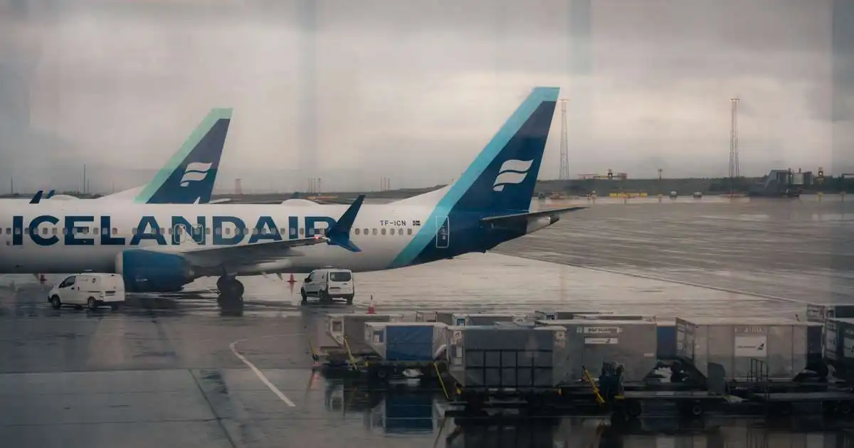 Icelandair kaupir 49% hlut í Fly Play Europe
