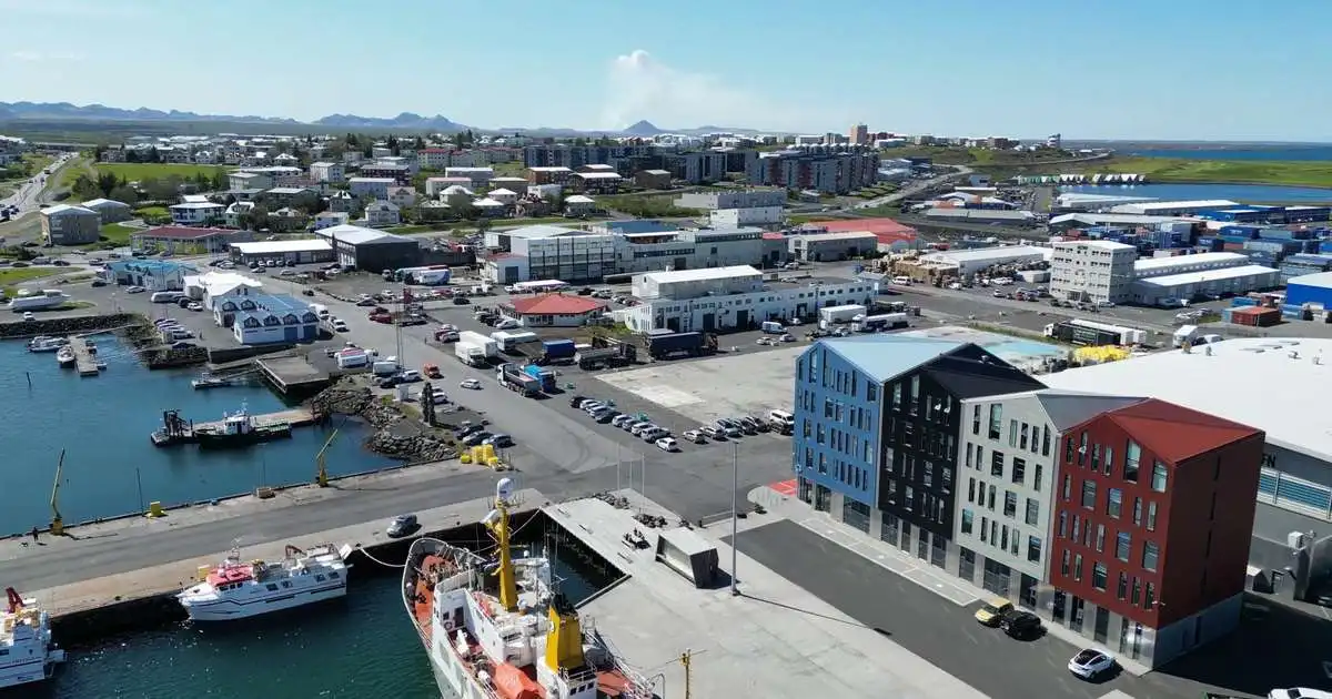 Íhuga að krefja Hafnarfjörð um bætur
