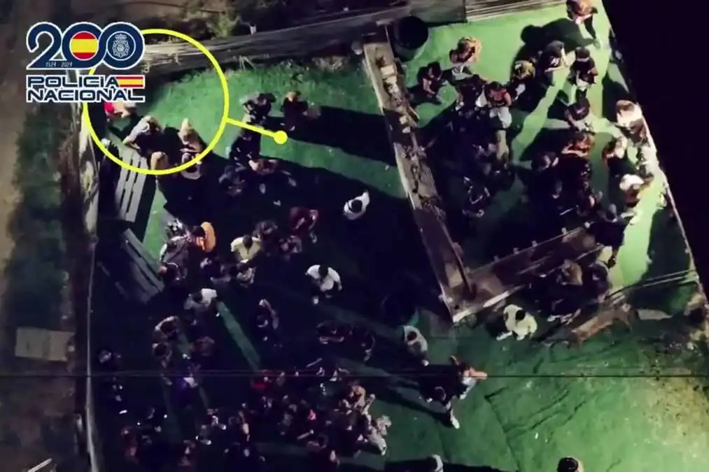 Illegal rave raided and shut down by police in Gran Canaria