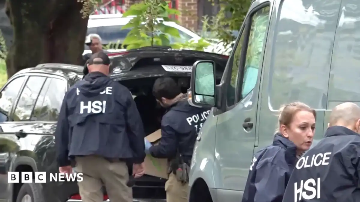 Immigration officials search Congresswoman Ilhan Omar's home