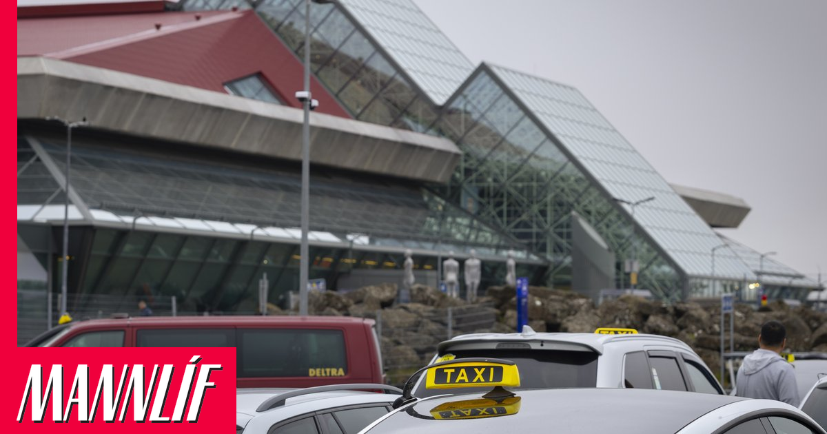 Íranir ákærðir fyrir skjalafals