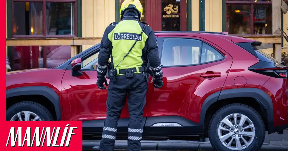 Íris hrækti upp í munn lögreglumanns