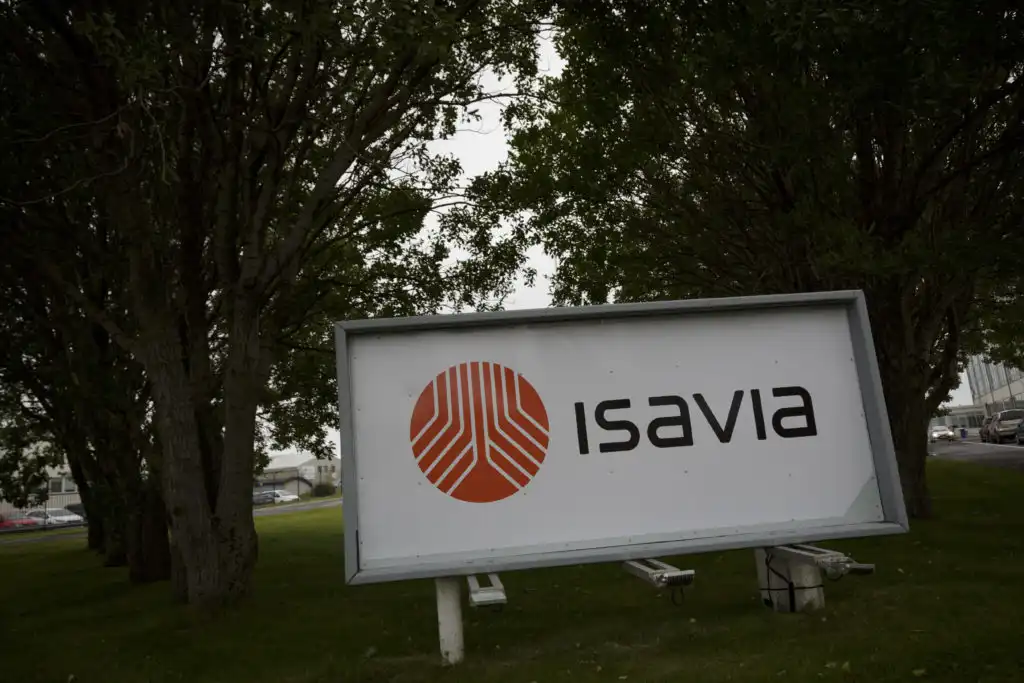 Isavia fór ekki að lögum á þremur bílastæðum