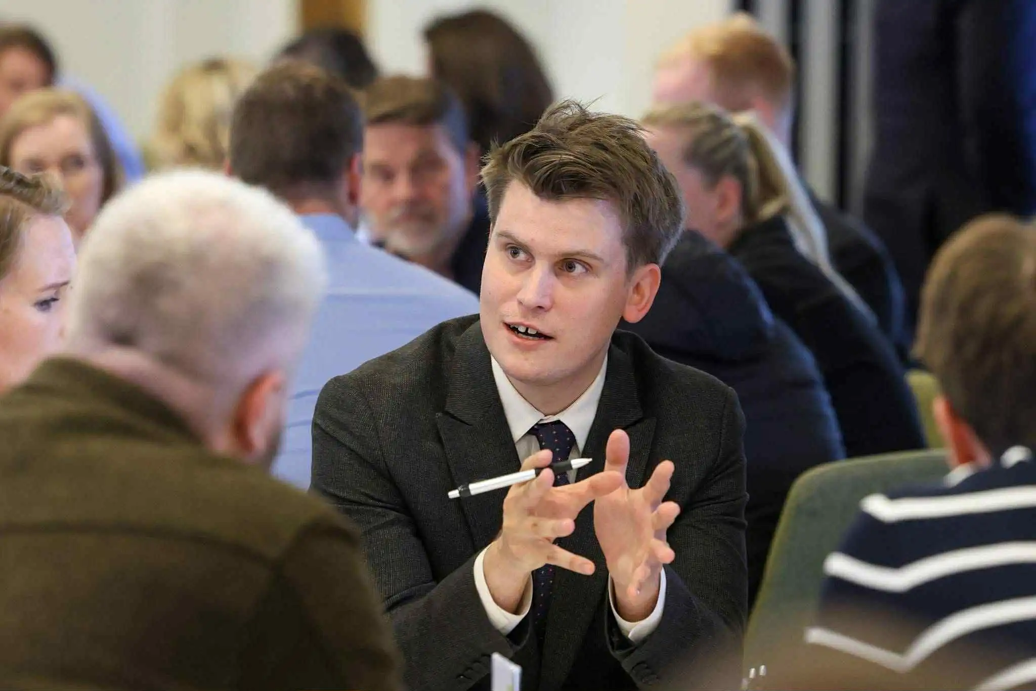 Ísland segir sig frá orkusáttmálanum - DV