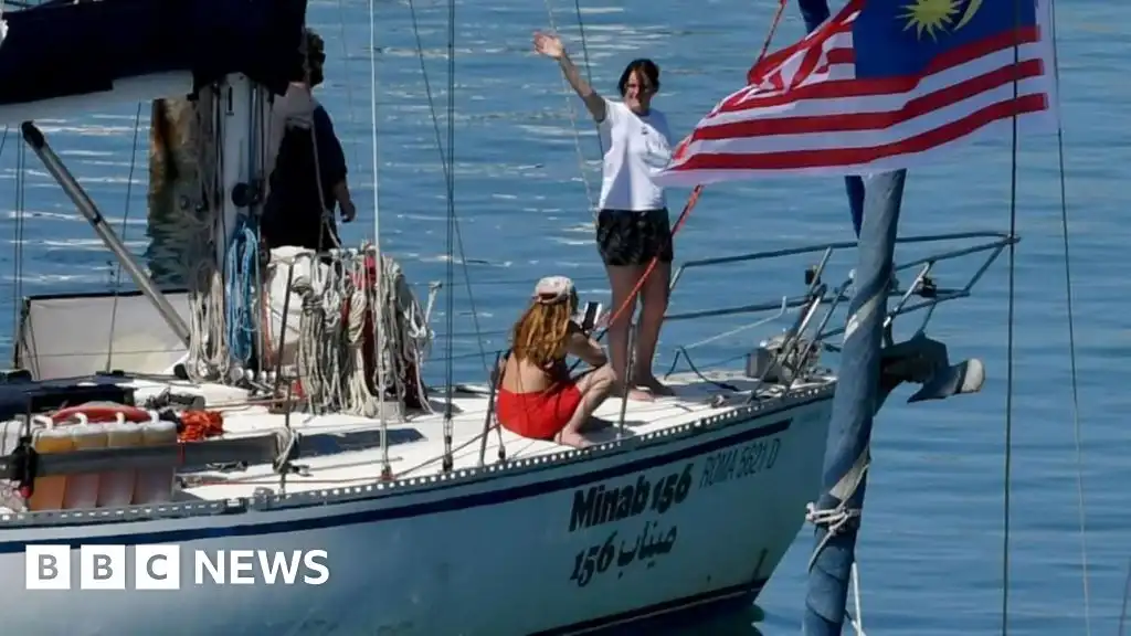 Israel intercepts Gaza flotilla near Crete and detains 175 activists
