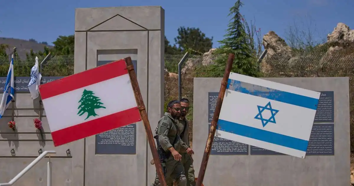 Ísraelsher eyðileggur göng Hezbollah
