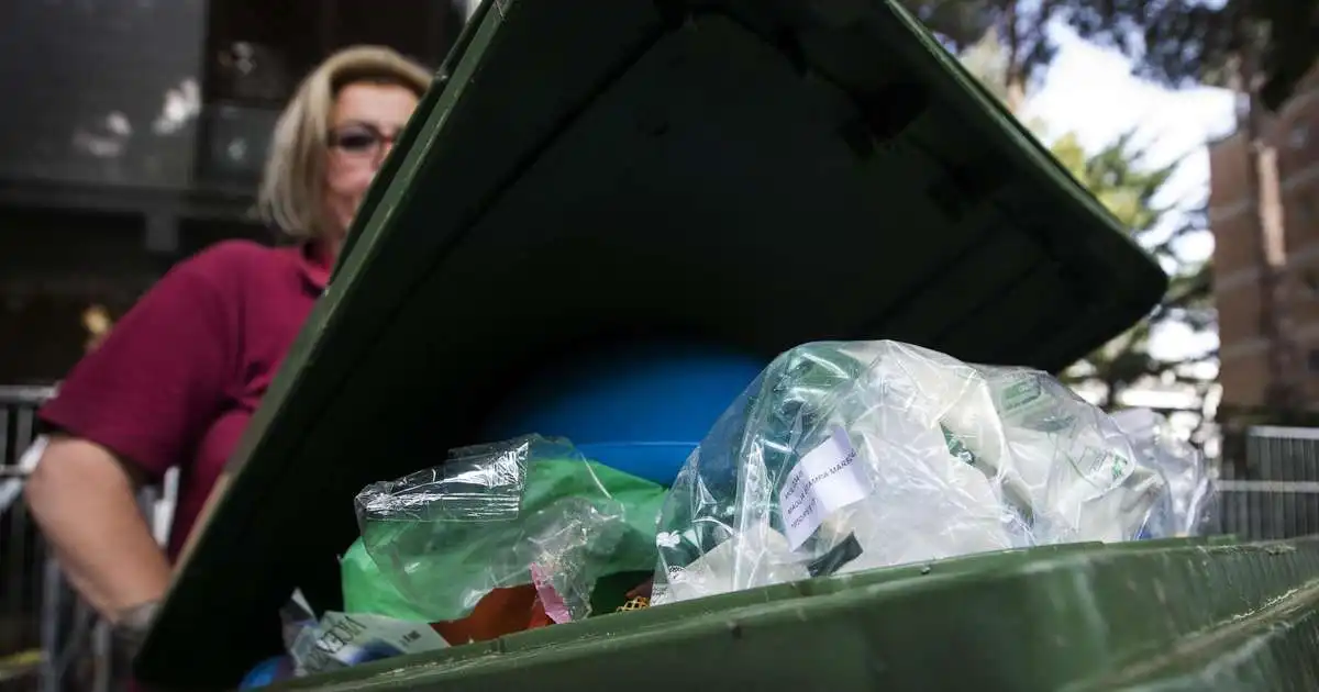 Ítalskir sorphirðumenn veiddu 140 milljónir upp úr ruslinu