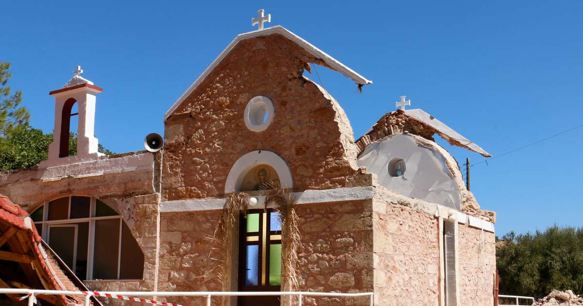 Jarðskjálfti fyrir utan ströndum Krítar