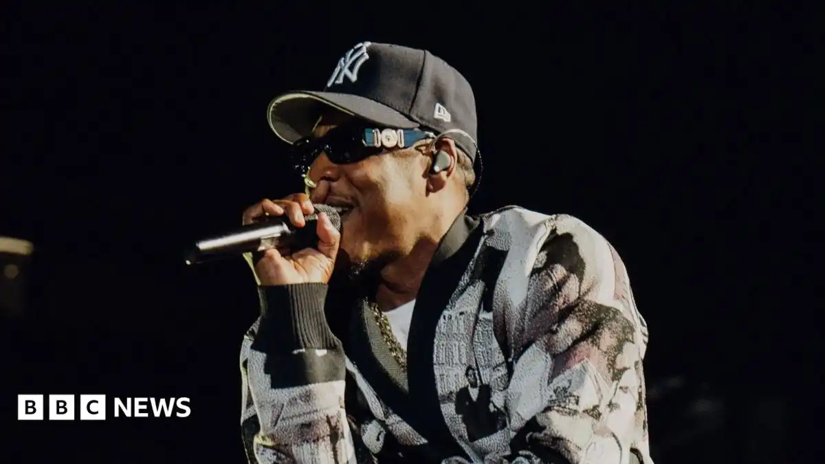 Jay-Z: Stars join US rapper at long-awaited UK show