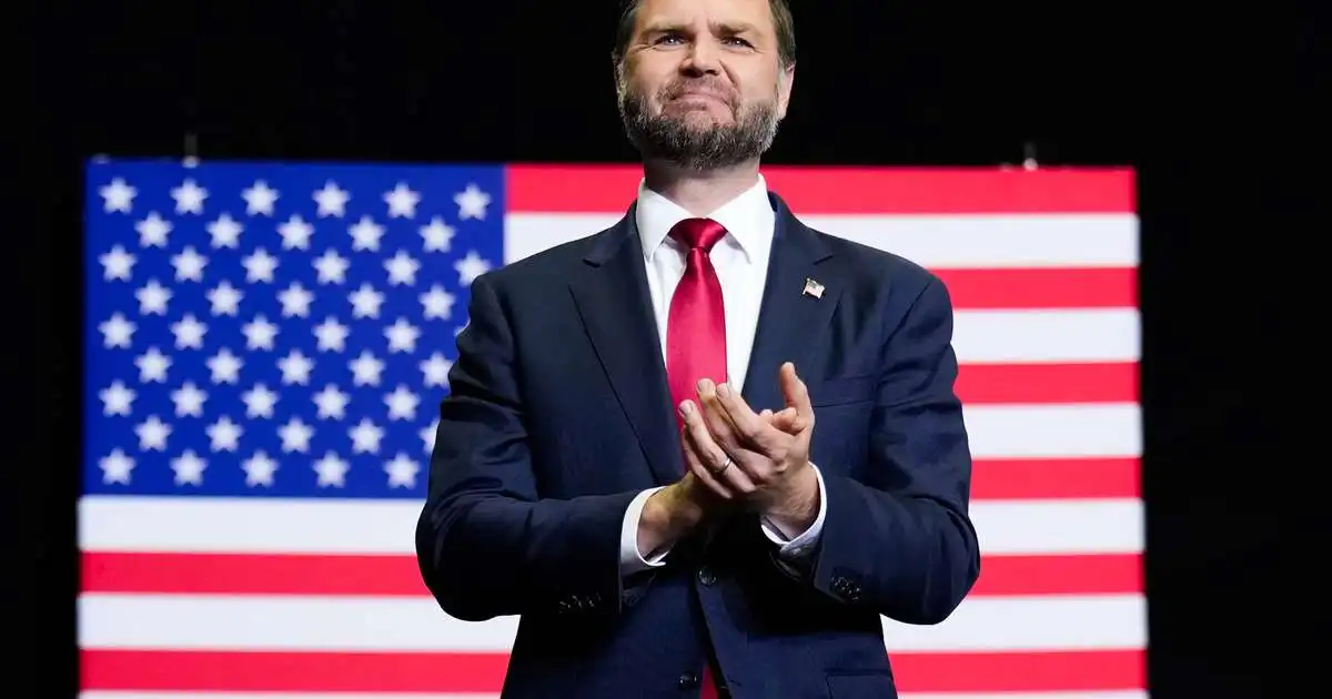 JD Vance kennir innflytjendum um óeirðir í Frakklandi