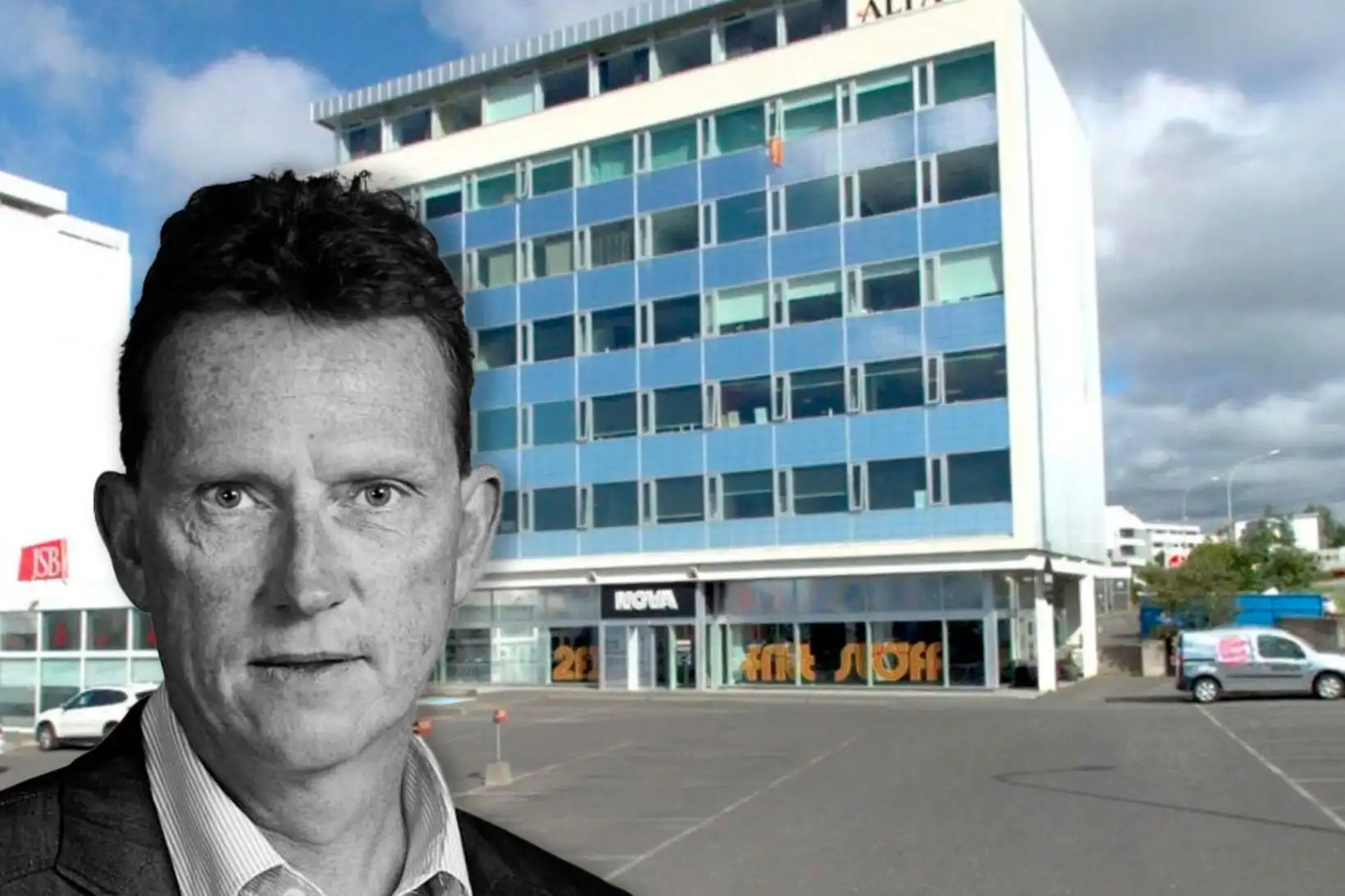 Jón fær ekki krónu þrátt fyrir uppsögn - MBL.IS