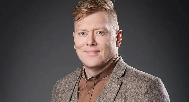 Jón Gnarr opnar boxið