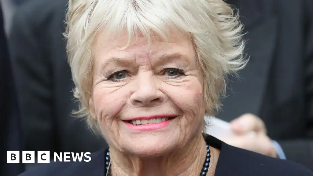 Judith Chalmers: TV presenter dies aged 90