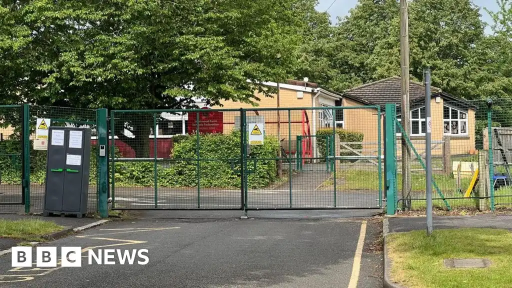 Junior school pupil treated for meningitis in fourth Reading case