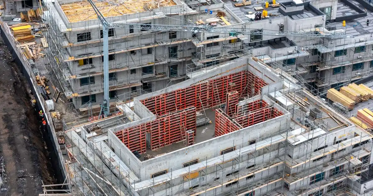 Kaldur byggingamarkaður kólnar enn meira